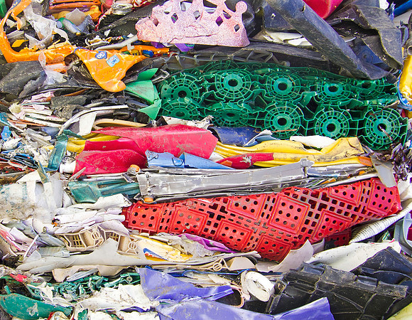 Crushed Plastic (Crown)